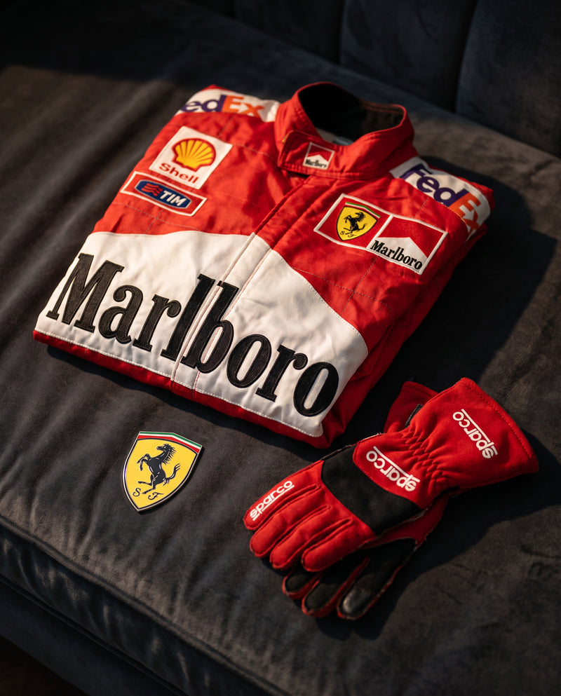 Formula 1 race suit and racing gloves, sports memorabilia valuation
